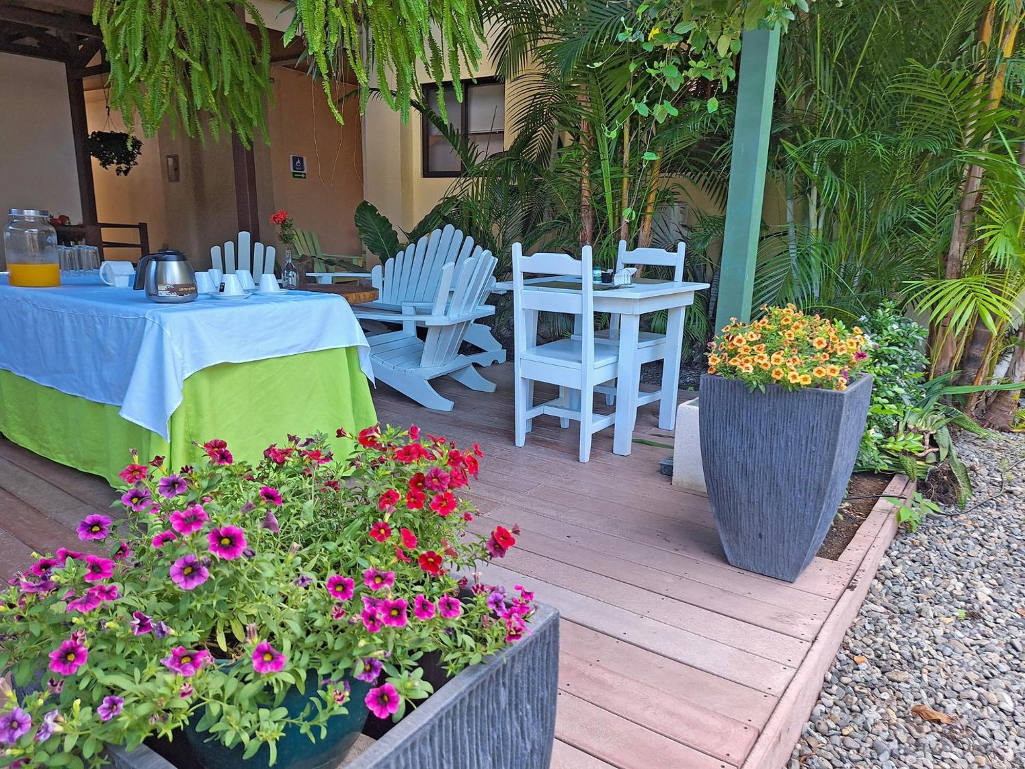 Infiniti Hotel Puerto Viejo de Talamanca Eksteriør billede