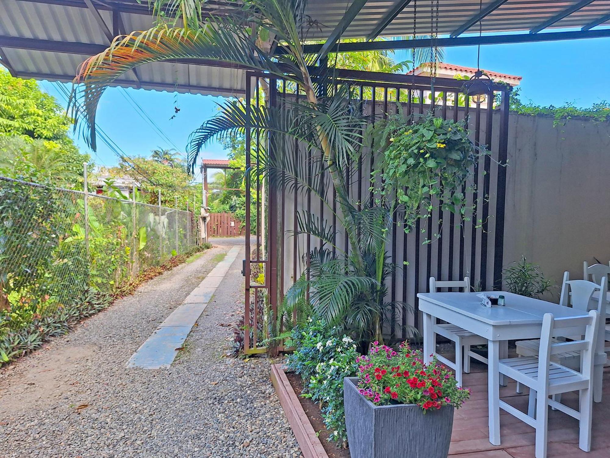 Infiniti Hotel Puerto Viejo de Talamanca Eksteriør billede
