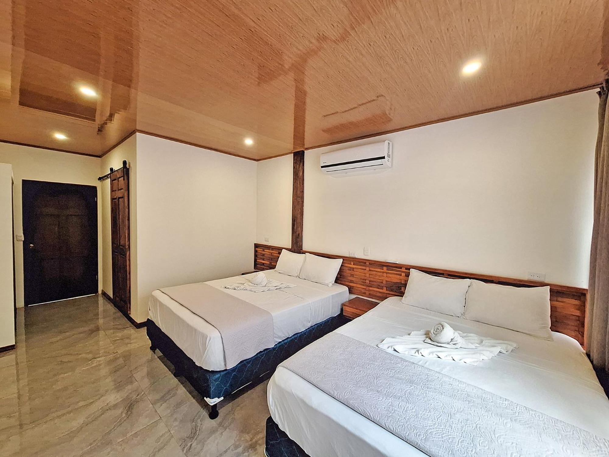 Infiniti Hotel Puerto Viejo de Talamanca Eksteriør billede
