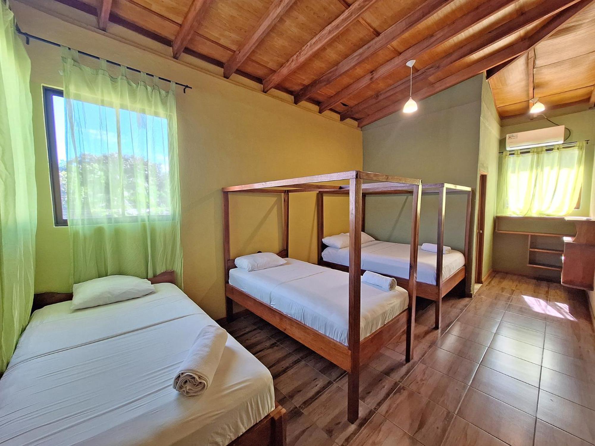 Infiniti Hotel Puerto Viejo de Talamanca Eksteriør billede
